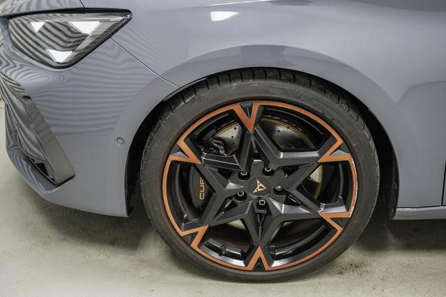 Cupra Leon Sportstourer ST 2,0 TSI DSG 4x4 VZ - LAGER 