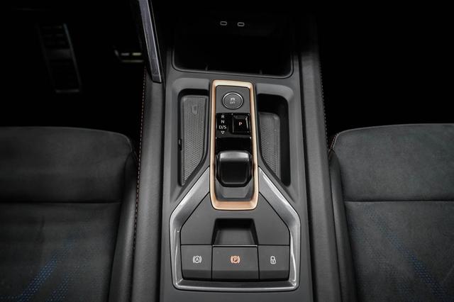 Cupra Leon Sportstourer ST 2,0 TSI DSG 4x4 VZ - LAGER 