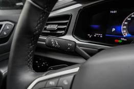 Volkswagen T-Roc 1,5 TSI DSG Life Plus - LAGER 