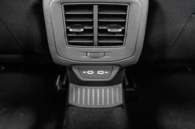 Volkswagen T-Roc 1,5 TSI DSG Life Plus - LAGER 