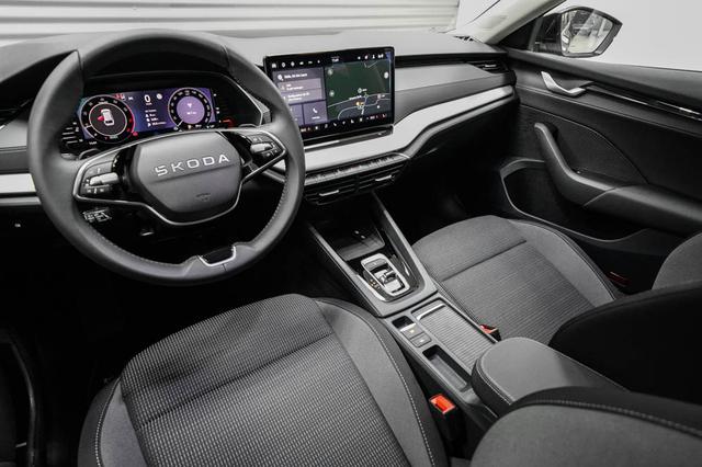 Skoda Octavia Combi Kombi 1,5 eTSI DSG mhev Selection -LAG. 