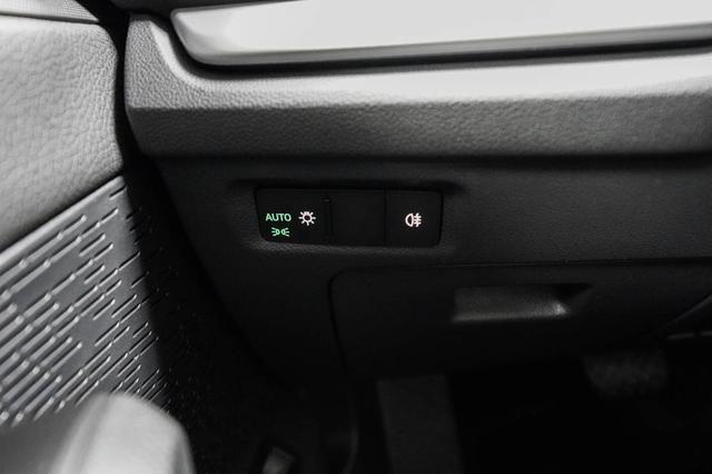 Skoda Octavia Combi Kombi 1,5 eTSI DSG mhev Selection -LAG. 