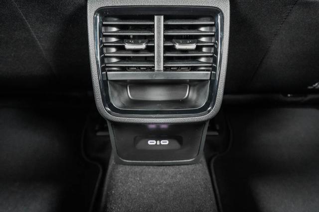 Skoda Octavia Combi Kombi 1,5 eTSI DSG mhev Selection -LAG. 