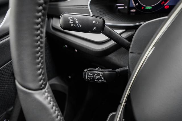 Skoda Octavia Combi Kombi 1,5 eTSI DSG mhev Selection -LAG. 