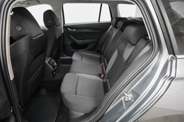 Skoda Octavia Combi Kombi 1,5 eTSI DSG mhev Selection -LAG. 