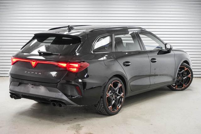 Cupra Leon Sportstourer ST 2,0 TSI DSG 4x4 VZ - LAGER 
