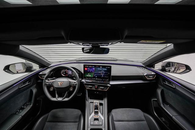 Cupra Leon Sportstourer ST 2,0 TSI DSG 4x4 VZ - LAGER 