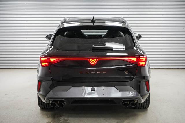 Cupra Leon Sportstourer ST 2,0 TSI DSG 4x4 VZ - LAGER 