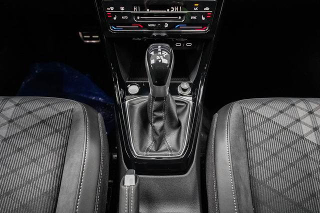 Volkswagen T-Cross 1,5 TSI DSG R-Line - LAGER 