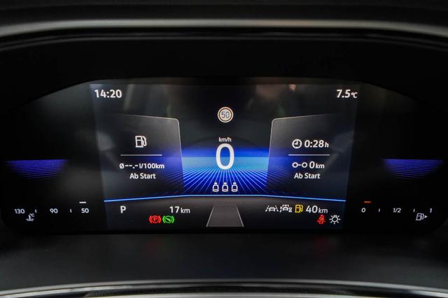 Volkswagen T-Roc 1,5 TSI DSG Life Plus - LAGER 