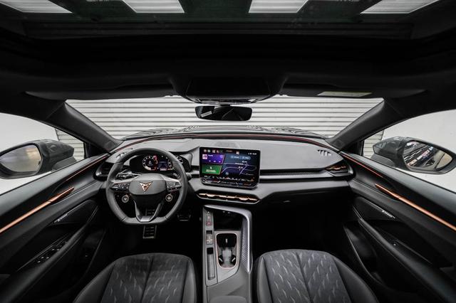 Cupra Terramar 2,0 TSI DSG 4x4 VZ - LAGER 