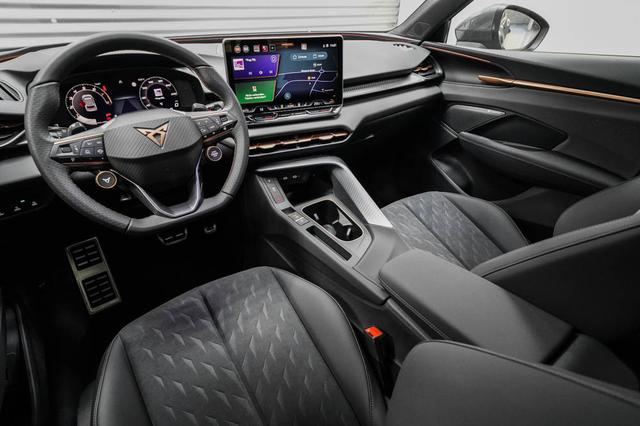 Cupra Terramar 2,0 TSI DSG 4x4 VZ - LAGER 