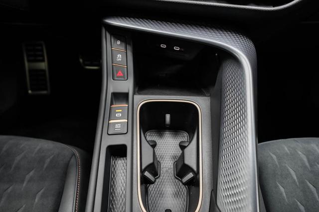 Cupra Terramar 2,0 TSI DSG 4x4 VZ - LAGER 