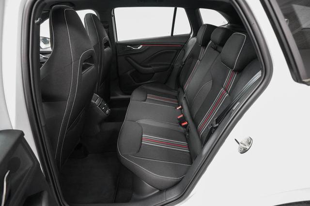 Skoda Scala 1,5 TSI DSG Monte Carlo - LAGER 