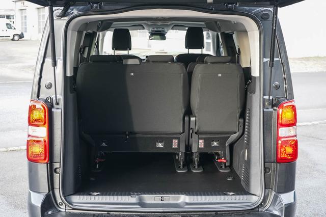 Peugeot Traveller Blue HDI AT8 L3 Business - LAGER -LAG. 