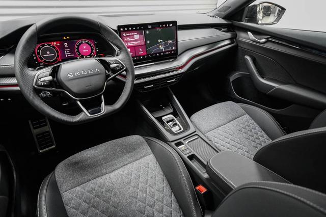 Skoda Octavia Combi Kombi 2,0 TDI DSG Sportline - LAGE -LAG. 