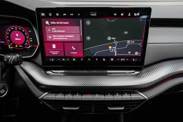 Skoda Octavia Combi Kombi 2,0 TDI DSG Sportline - LAGE -LAG. 