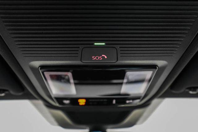 Skoda Octavia Combi Kombi 2,0 TDI DSG Sportline - LAGE -LAG. 