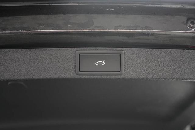 Skoda Octavia Combi Kombi 2,0 TDI DSG Sportline - LAGE -LAG. 