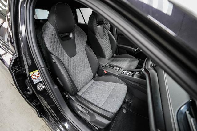 Skoda Octavia Combi Kombi 2,0 TDI DSG Sportline - LAGE -LAG. 