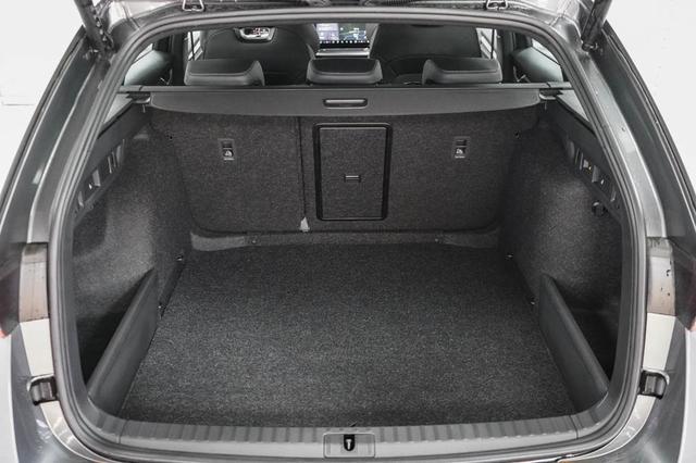 Skoda Octavia Combi Kombi 2,0 TDI DSG Sportline - LAGE -LAG. 