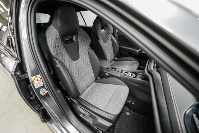 Skoda Octavia Combi Kombi 2,0 TDI DSG Sportline - LAGE -LAG. 