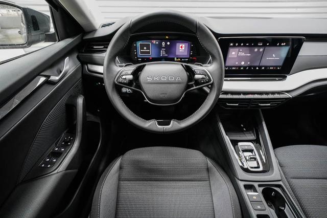 Octavia Combi Kombi 1,5 eTSI DSG mhev Selection -LAG. 