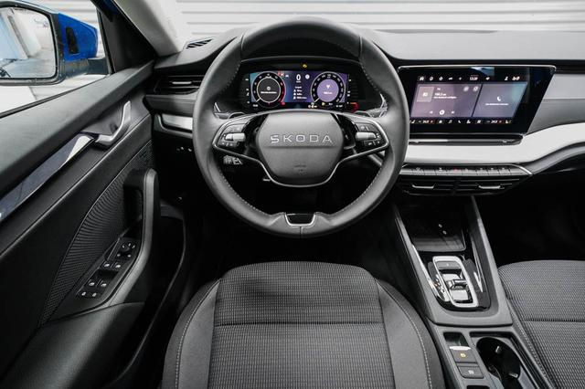 Skoda Octavia Combi Kombi 1,5 eTSI DSG mhev Selection -LAG. 