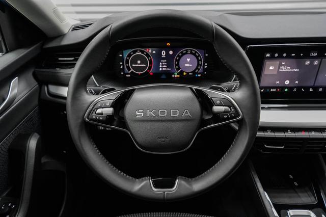 Skoda Octavia Combi Kombi 1,5 eTSI DSG mhev Selection -LAG. 