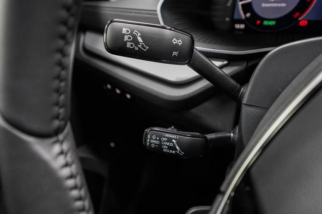 Skoda Octavia Combi Kombi 1,5 eTSI DSG mhev Selection -LAG. 