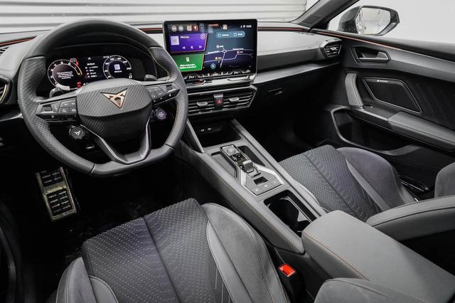 Cupra Leon Sportstourer ST 2,0 TSI DSG 4Drive VZ Extreme - LA -LAG. 