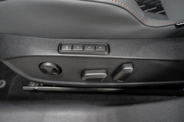 Cupra Leon Sportstourer ST 2,0 TSI DSG 4Drive VZ Extreme - LA -LAG. 