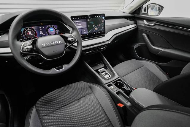 Skoda Octavia Combi Kombi 1,5 eTSI DSG mhev Selection -LAG. 