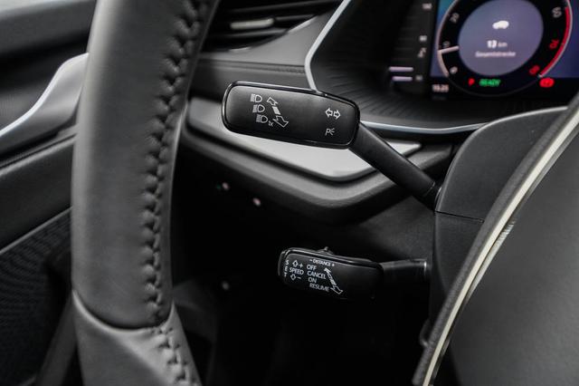 Skoda Octavia Combi Kombi 1,5 eTSI DSG mhev Selection -LAG. 