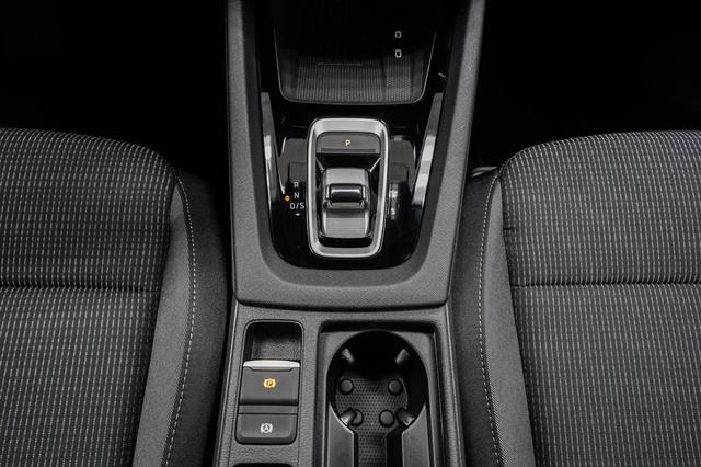 Skoda Octavia Combi Kombi 1,5 eTSI DSG mhev Selection -LAG. 