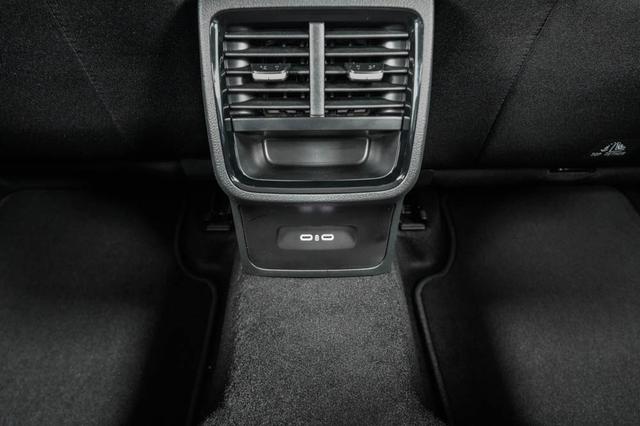 Skoda Octavia Combi Kombi 1,5 eTSI DSG mhev Selection -LAG. 