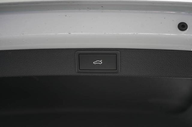 Skoda Octavia Combi Kombi 1,5 eTSI DSG mhev Selection -LAG. 