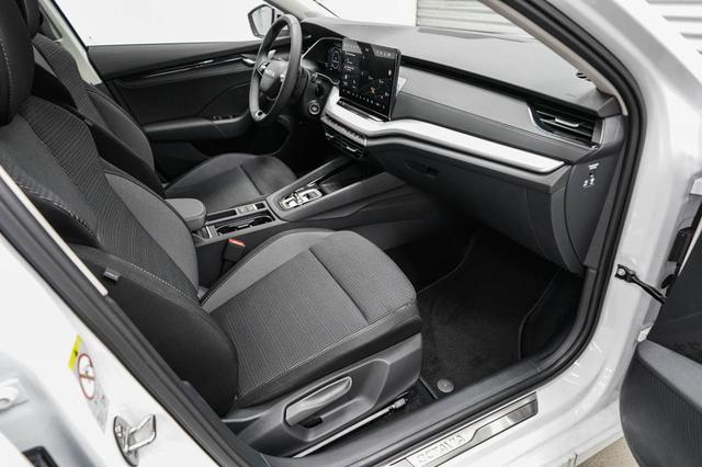 Skoda Octavia Combi Kombi 1,5 eTSI DSG mhev Selection -LAG. 