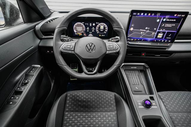 Volkswagen T-Roc Neuer 1,5 TSI DSG R-Line - LAGER 