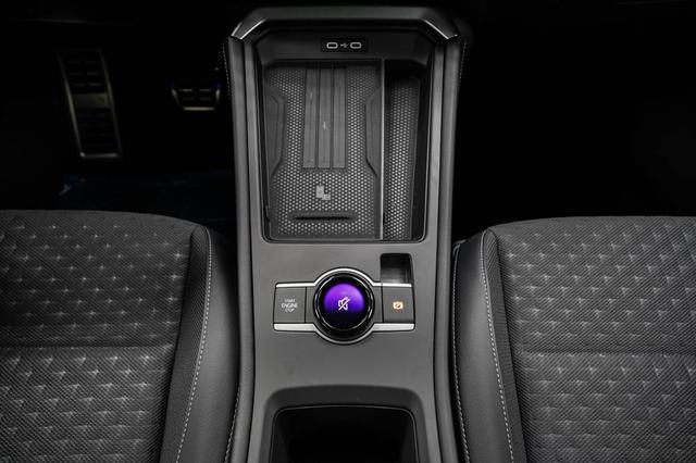 Volkswagen T-Roc Neuer 1,5 TSI DSG R-Line - LAGER 