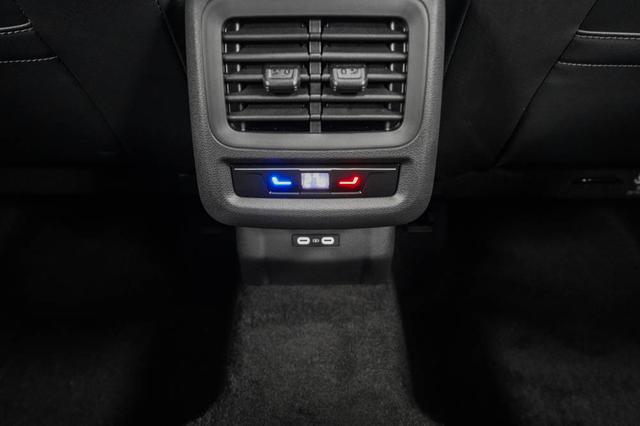 Volkswagen T-Roc Neuer 1,5 TSI DSG R-Line - LAGER 