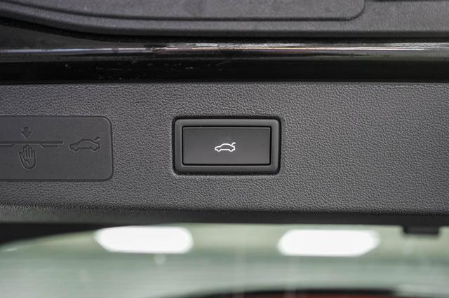 Volkswagen T-Roc Neuer 1,5 TSI DSG R-Line - LAGER 