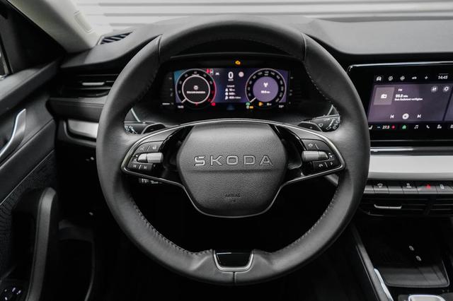 Skoda Octavia Combi Kombi 1,5 eTSI DSG mhev Selection -LAG. 