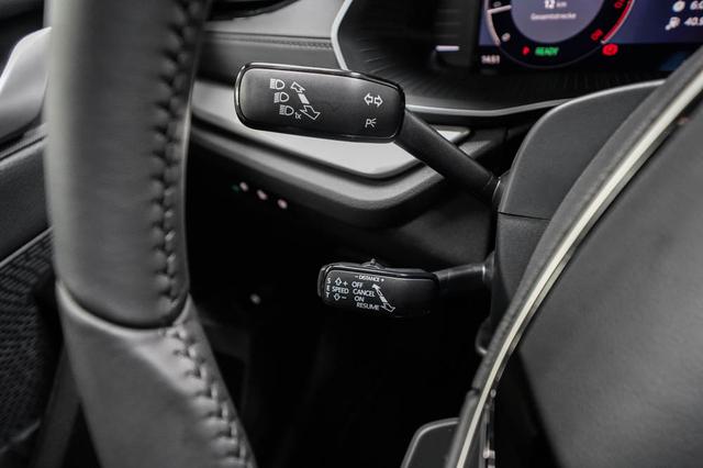 Skoda Octavia Combi Kombi 1,5 eTSI DSG mhev Selection -LAG. 