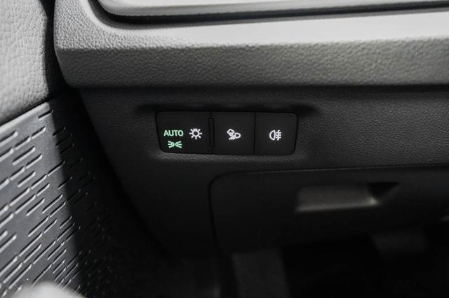 Skoda Octavia Combi Kombi 1,5 eTSI DSG mhev Selection -LAG. 