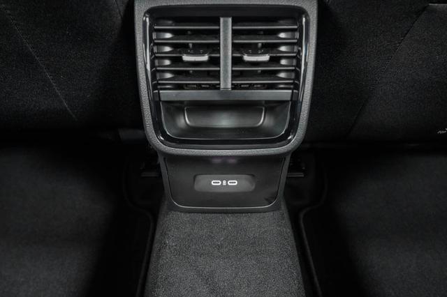 Skoda Octavia Combi Kombi 1,5 eTSI DSG mhev Selection -LAG. 