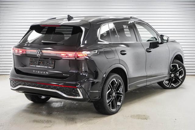 Volkswagen Tiguan Neues Modell 2,0 TDI DSG 4Motion R- -LAG. 