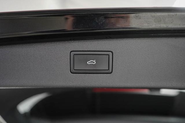 Tiguan Neues Modell 2,0 TDI DSG 4Motion R- -LAG. 