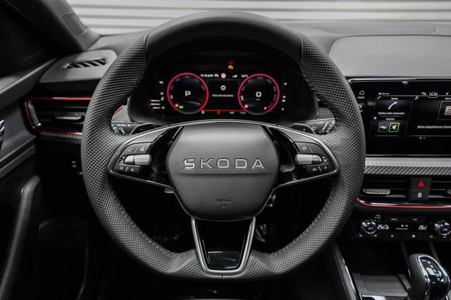 Skoda Scala 1,5 TSI DSG Monte Carlo - LAGER 