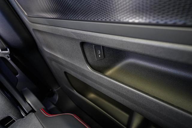 Volkswagen ID. BUZZ 86kWh 4x4 GTX langer Radstand - L -LAG. 